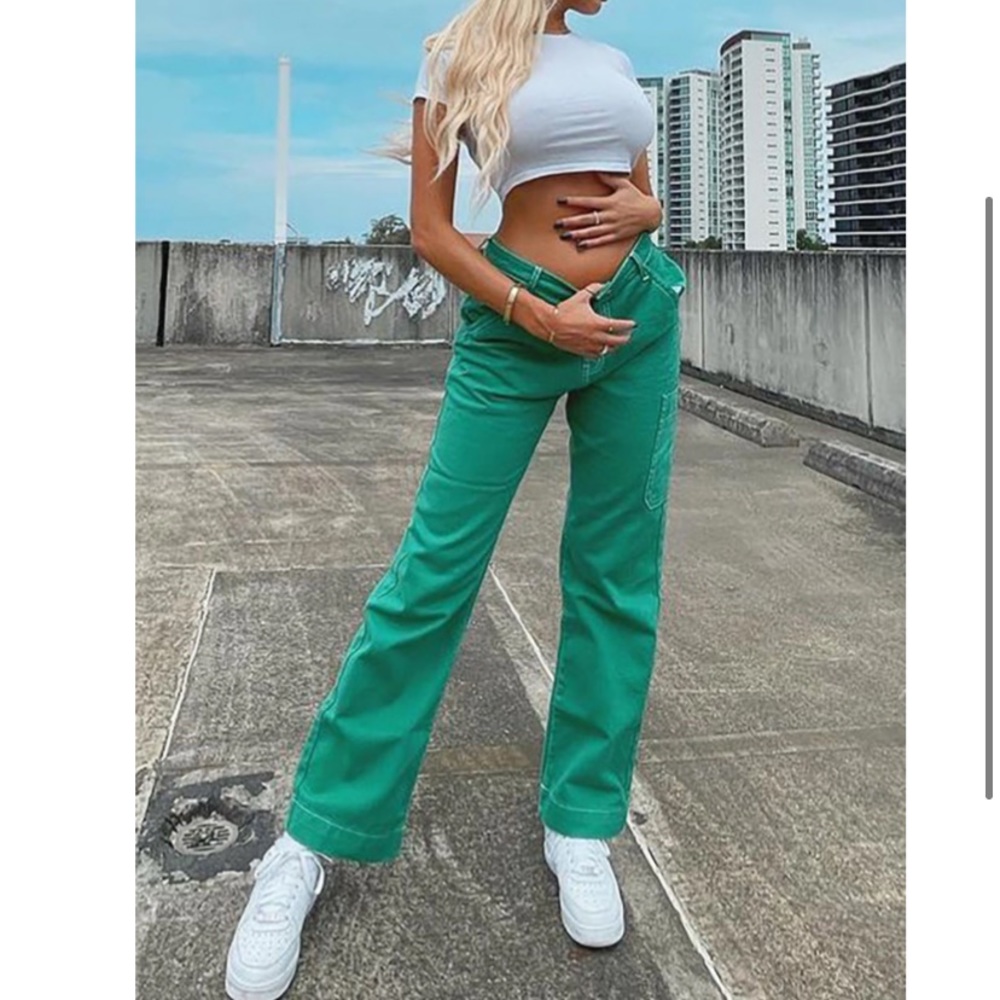 Green Pants from Fashion Nova size 3, never been worn